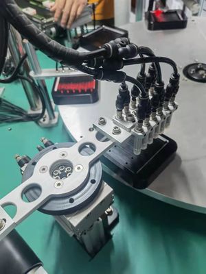 फ्लैट बोर्ड और कवर के लिए स्वचालित यूवी स्क्रीन प्रिंटिंग मशीन