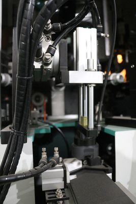 3600pcs/Hr तीन रंग स्क्रीन प्रिंटिंग मशीन 250x150mm कॉस्मेटिक कंटेनर के लिए